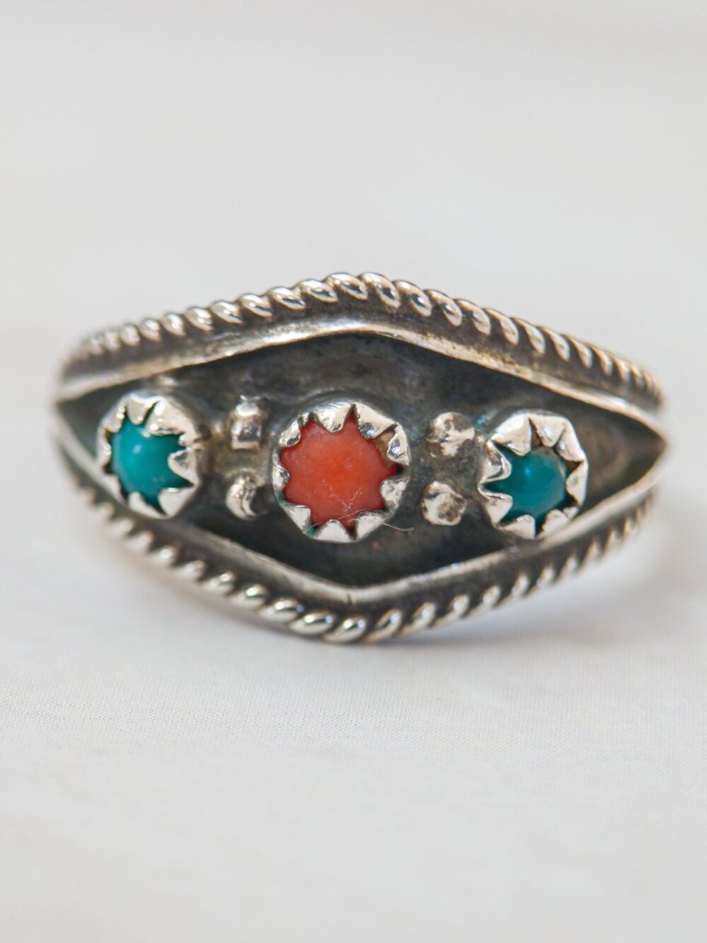 Sterling Silver Turquoise & Coral Trio Ring, Sz 5.5 — Southwest twist-wire